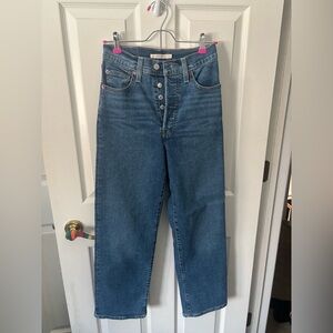 Levi 501 Ribcage Straight Ankle Jean